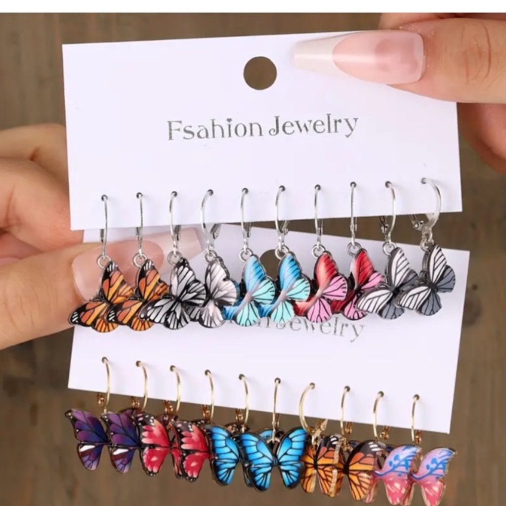 NWT Vibrant Butterfly Pierced Dangle Earrings!  Set of 5!